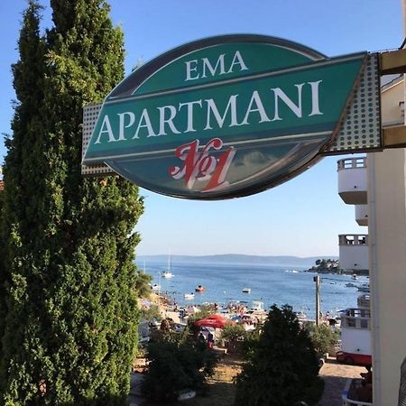 Apartmani Ema โตรกีร์ ภายนอก รูปภาพ
