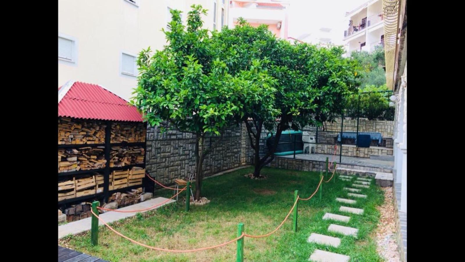 Apartmani Ema โตรกีร์ ภายนอก รูปภาพ
