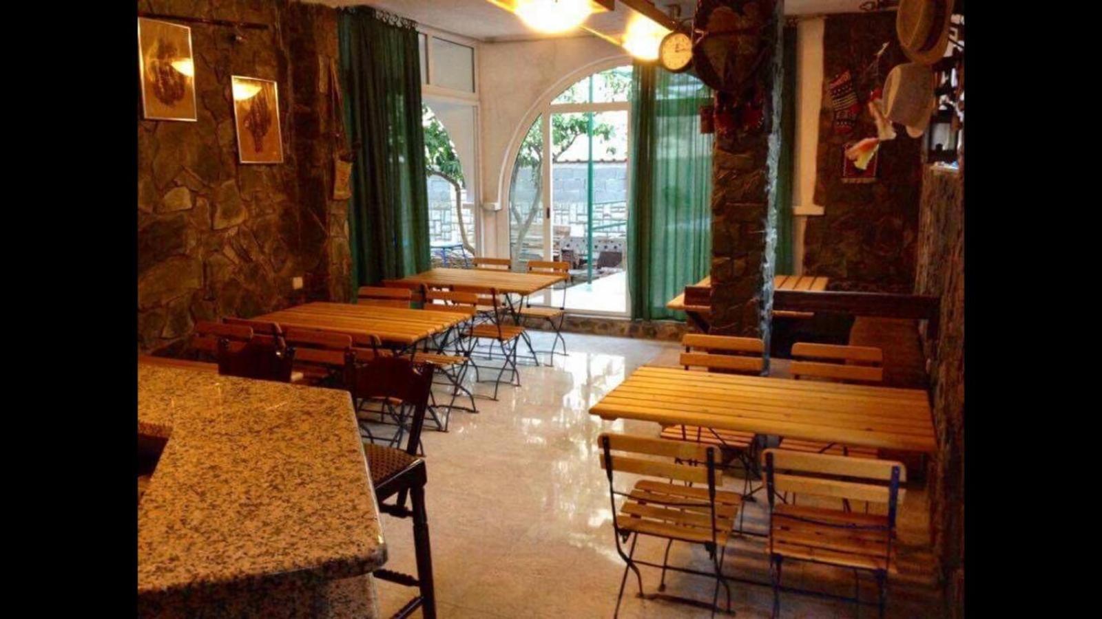 Apartmani Ema โตรกีร์ ภายนอก รูปภาพ
