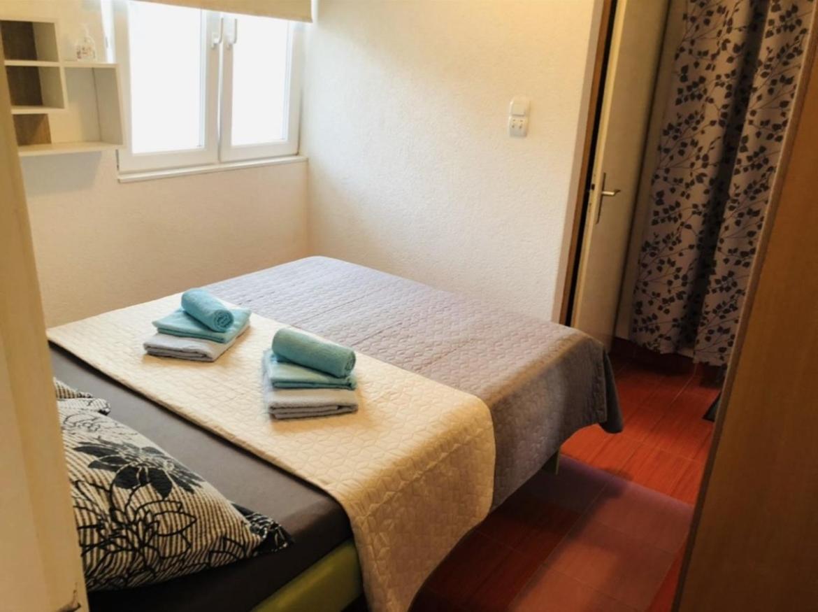 Apartmani Ema โตรกีร์ ห้อง รูปภาพ