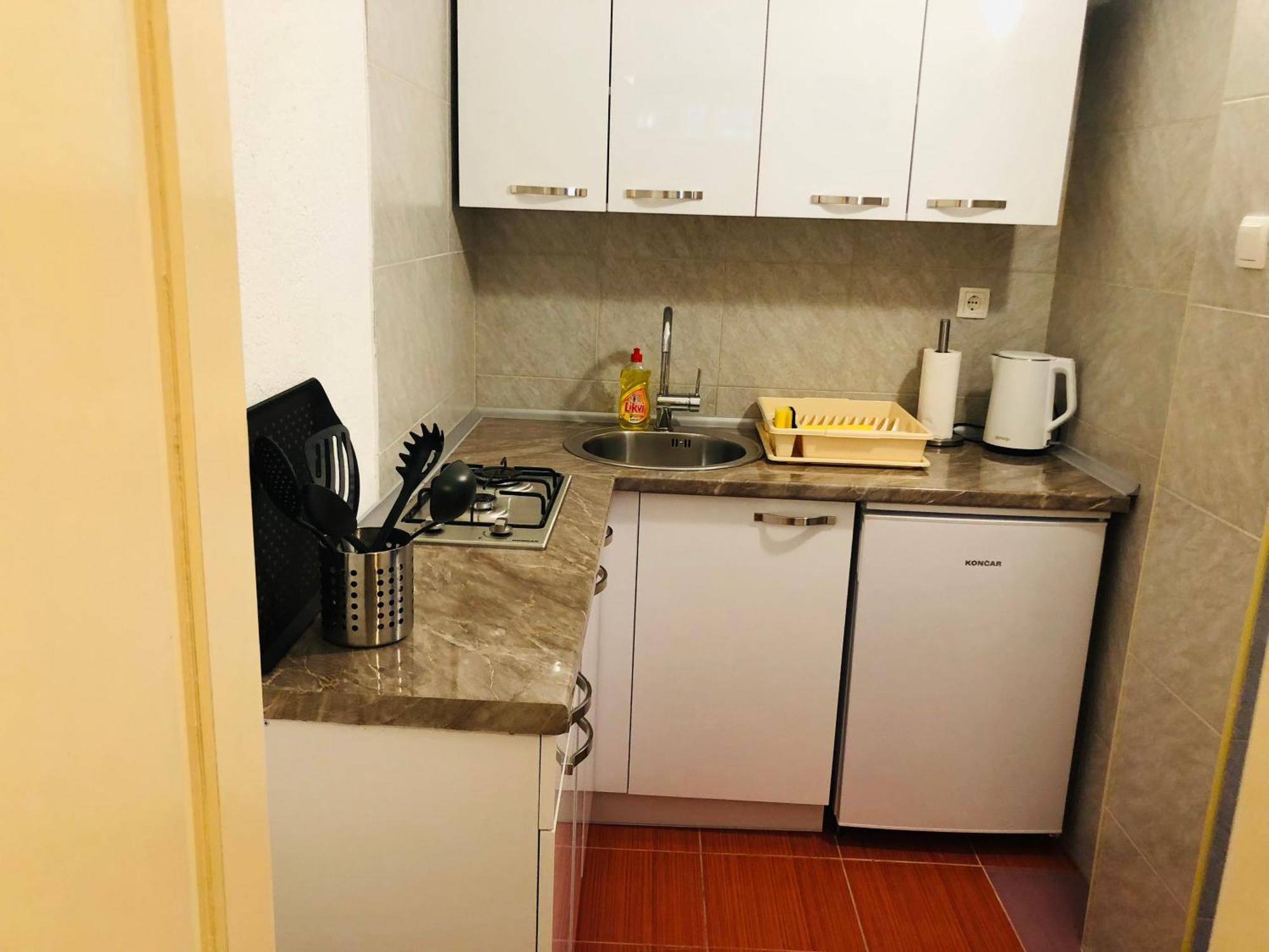 Apartmani Ema โตรกีร์ ภายนอก รูปภาพ